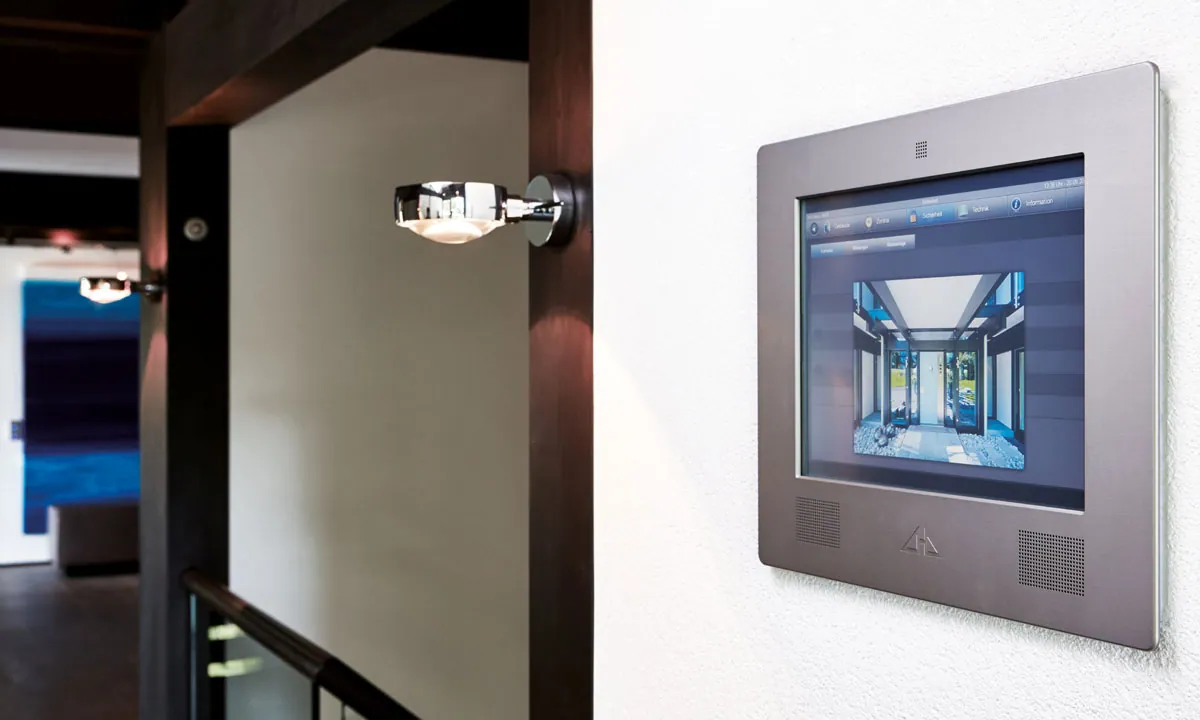 Qualität - Türsprechstation mit Smart-Home Panel &middot; Heck Elektro GbR
